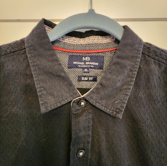 Pair of Michael Brandon XL Shirts - Picture 7 of 8